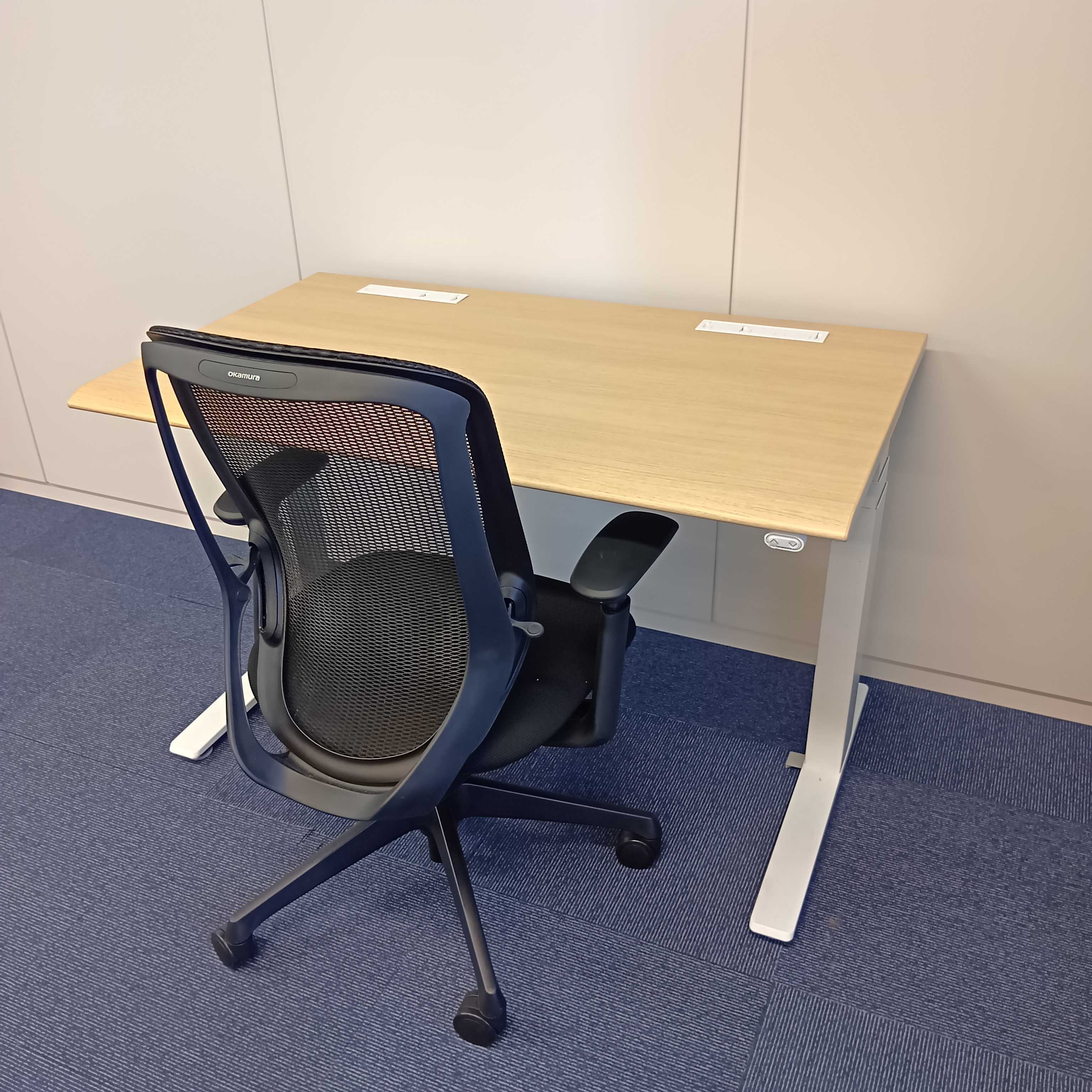 【セット】Swift(スイフト)＋Sylphy(シルフィー)電動昇降デスク＋チェア(樹脂脚)