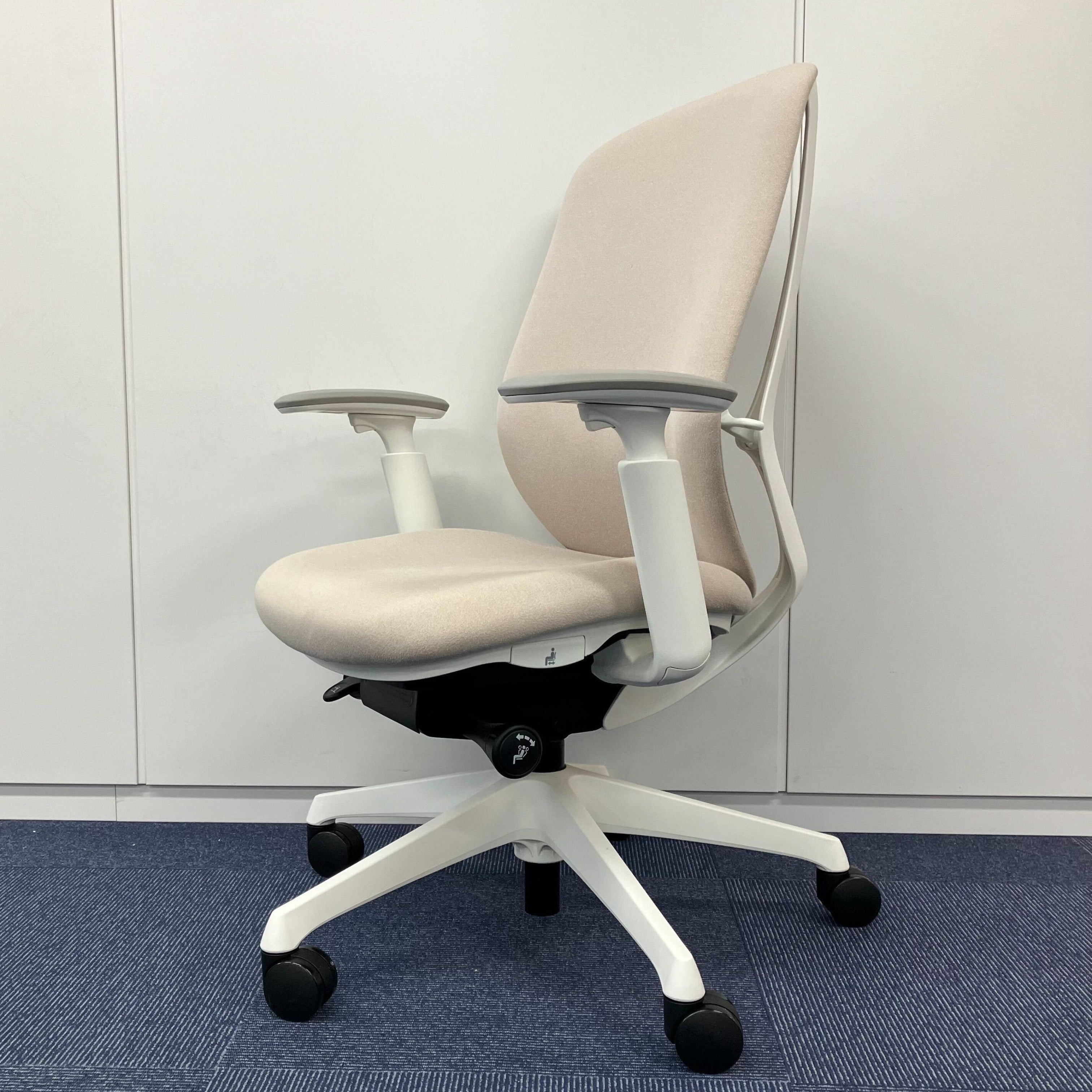 【中古S】Sylphy(シルフィー) C687XW-FXW2