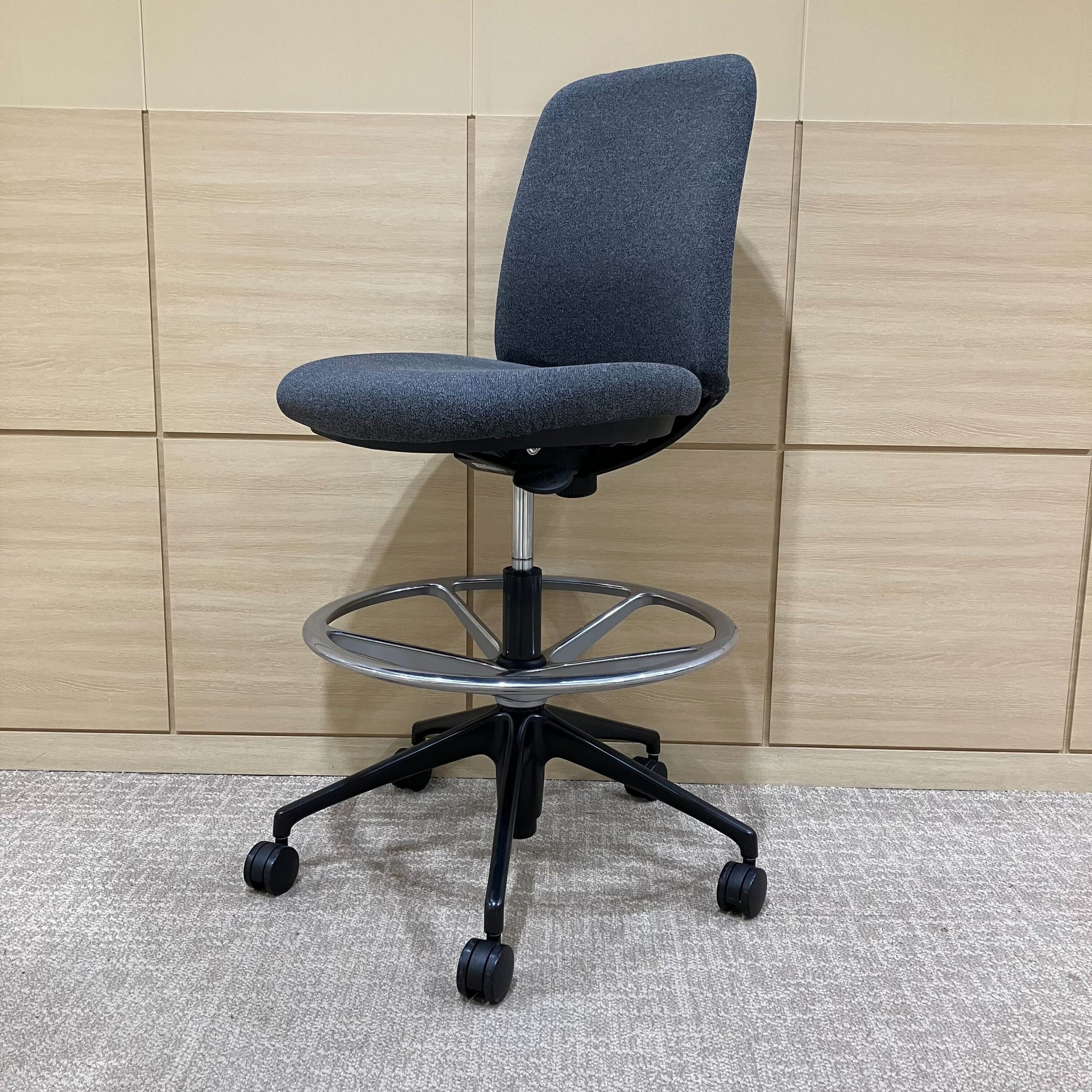 中古 紛らわし A(中古品)】SKIN CHAIR（スキンチェア）JP21ML