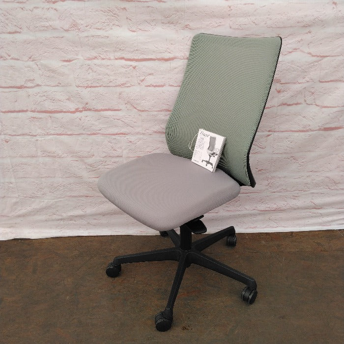 【中古S】Fluent(フルーエント) CB35ZR-FKA3