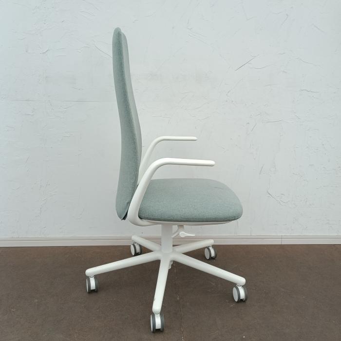 【中古A】Nia  (ニアアクティブシーティングチェア）