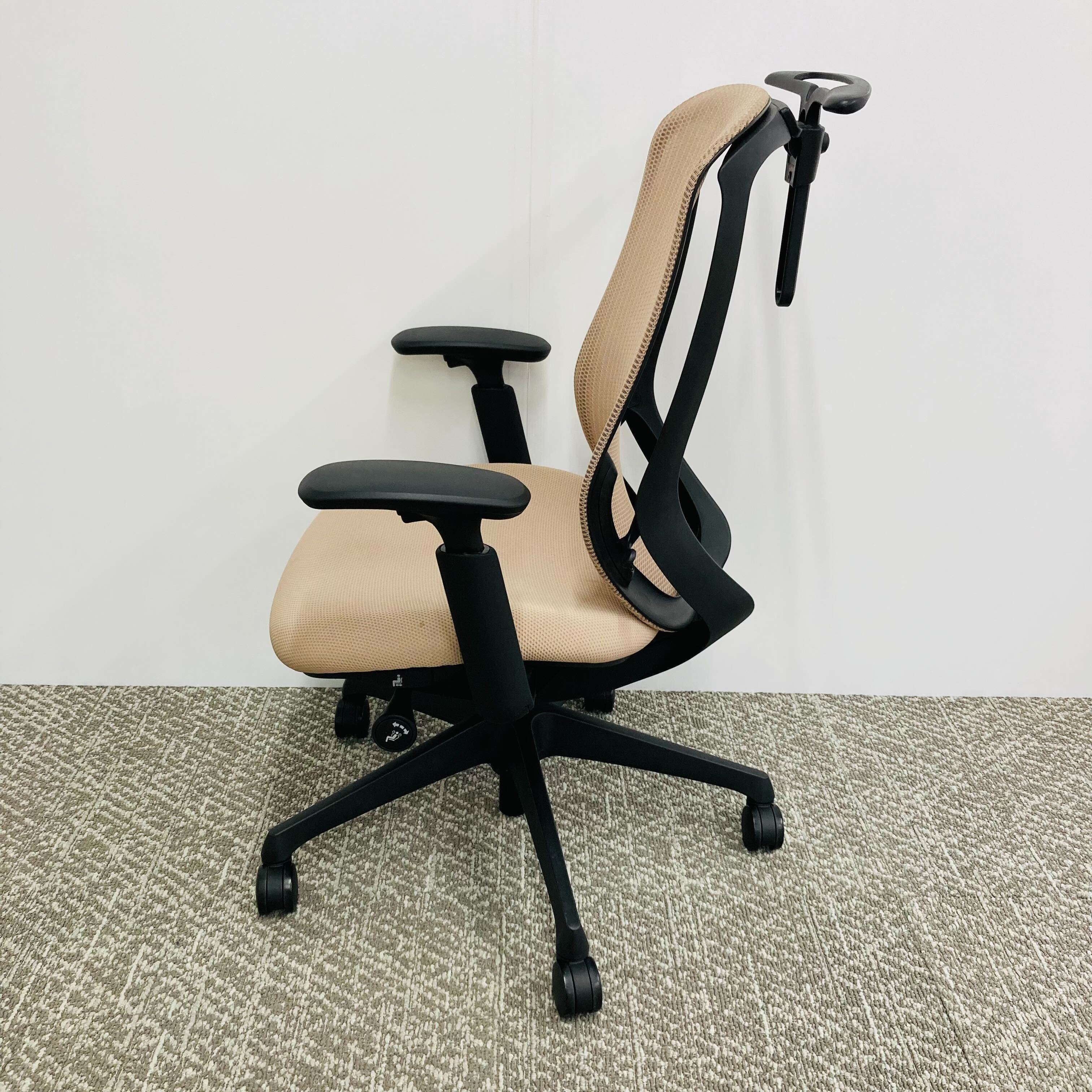 オフィスチェア　美品 デザイナーズチェア，エグゼクティブチェア，ビジネスチェア，オフィス