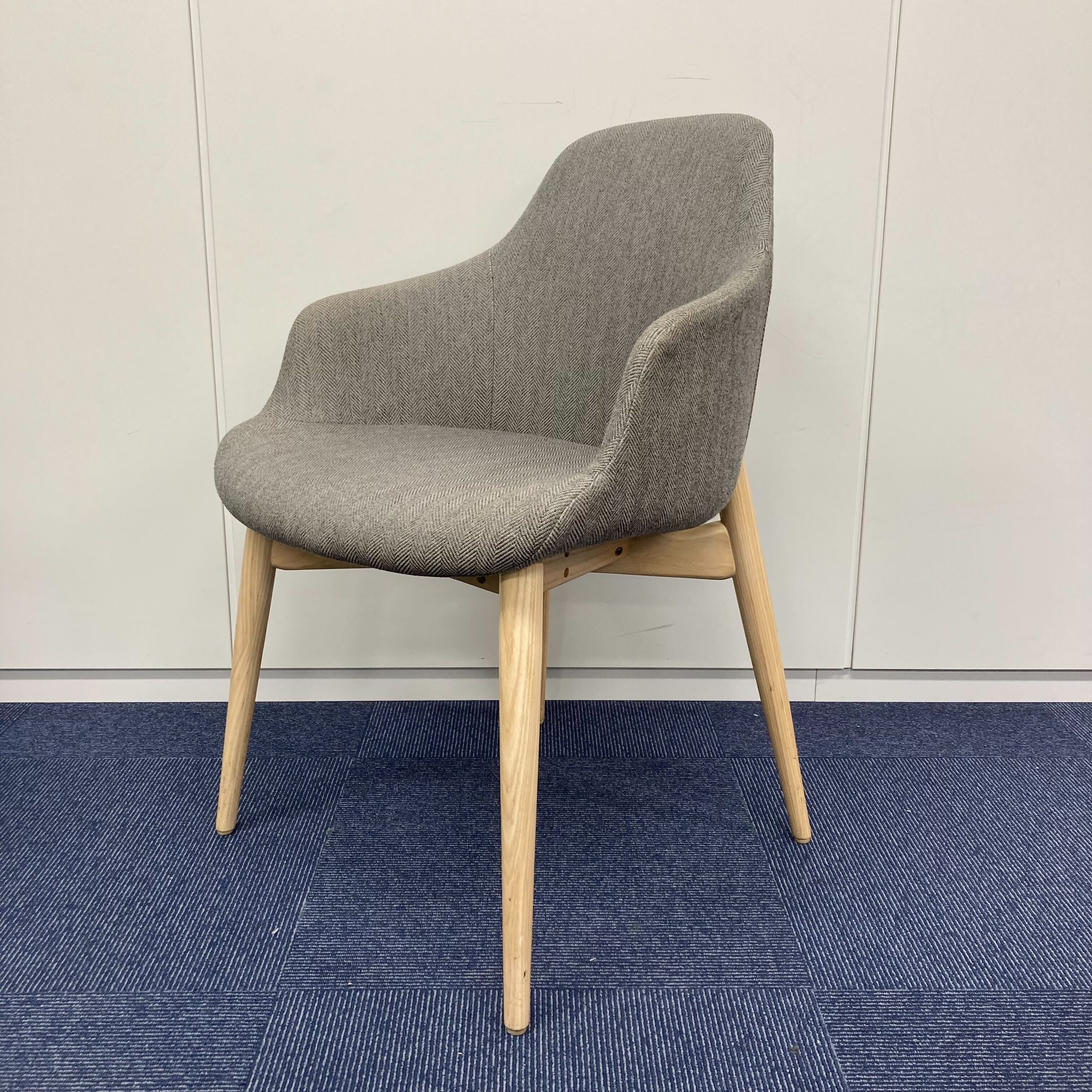 【中古 S(美品)】CAKE II (ケイク2) グレー系 相合家具 中古 S(美品)】相合家具 CAKE II (ケイク2) ミーティングチェア