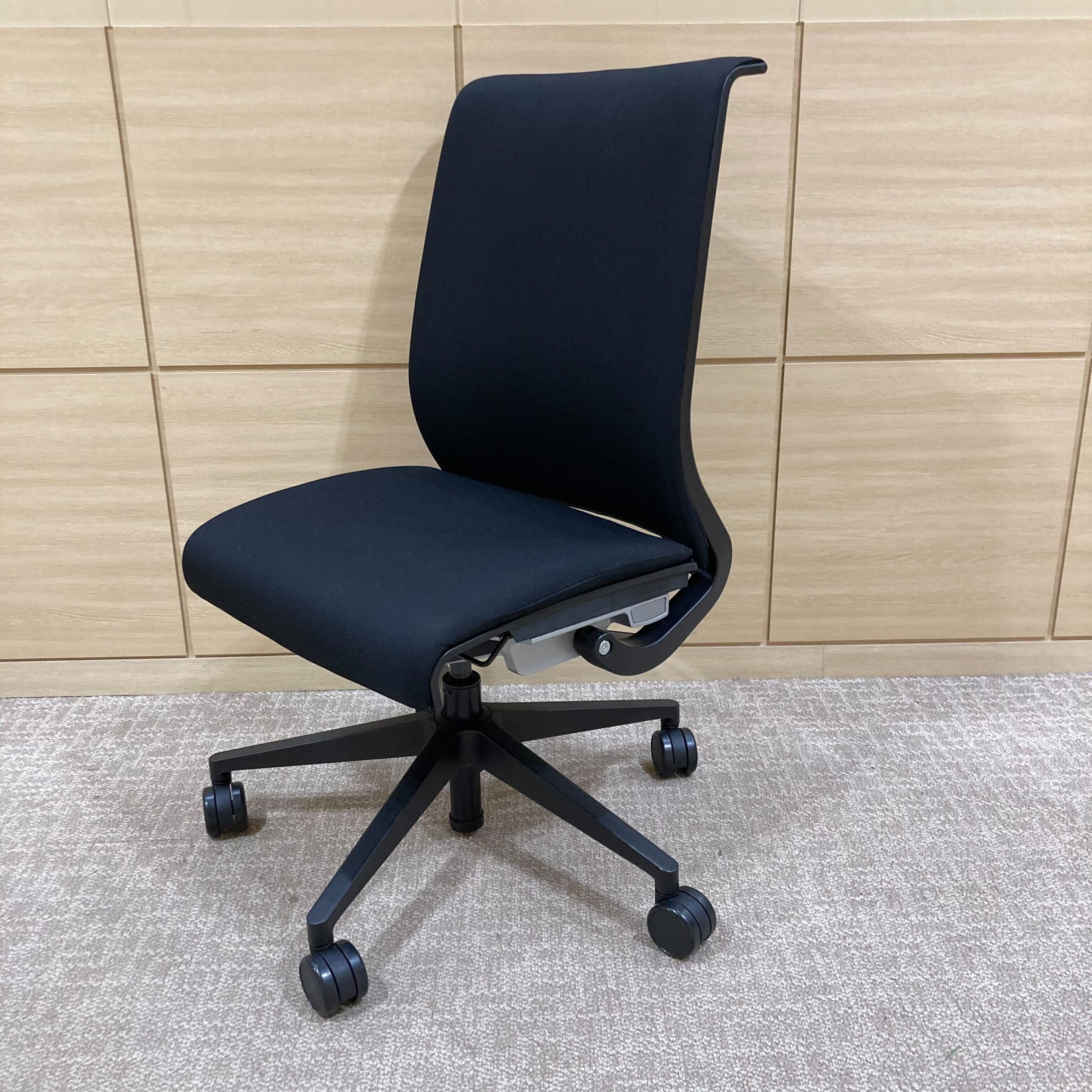 【中古S】Think(シンク) THK-10001 / 肘なしオフィスチェア・ブラック