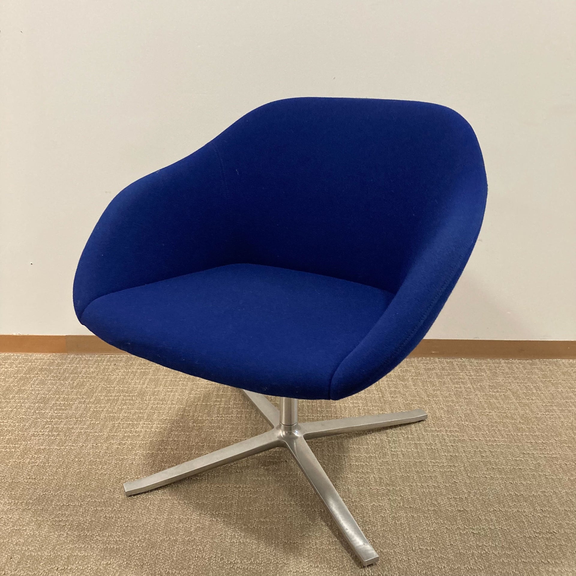 中古 A(中古品)】Walter Knoll(ウォルターノル) タートルラウンジ 