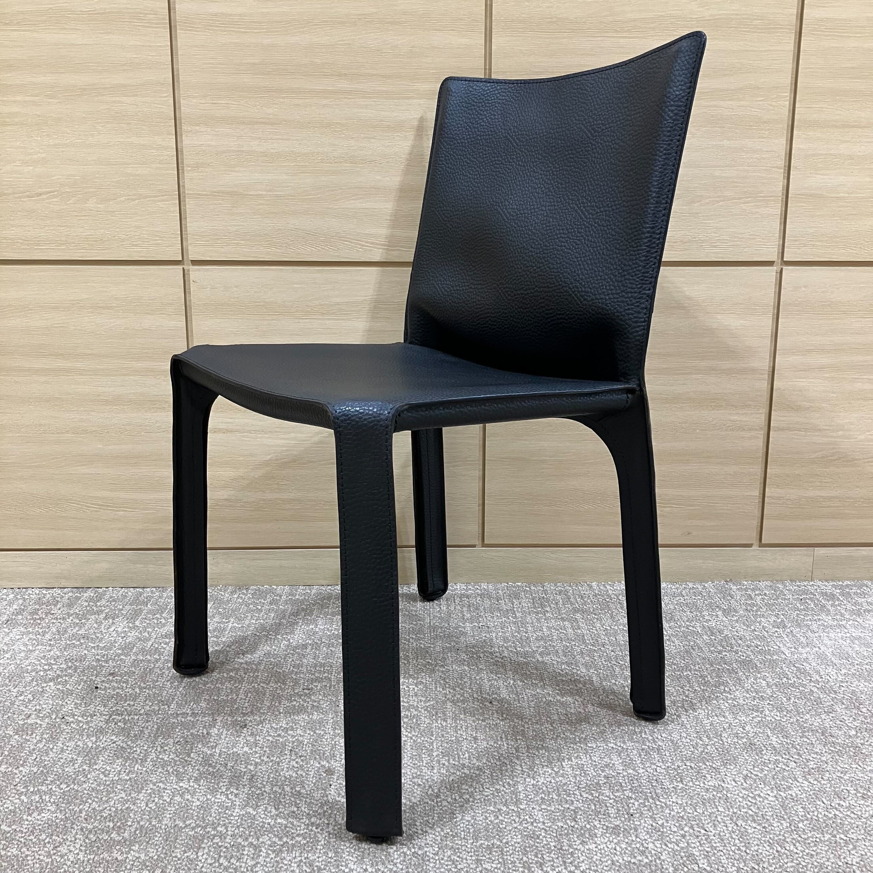 【中古A】412 CAB(キャブアームレスチェア) ミーティングチェア / ブラック系