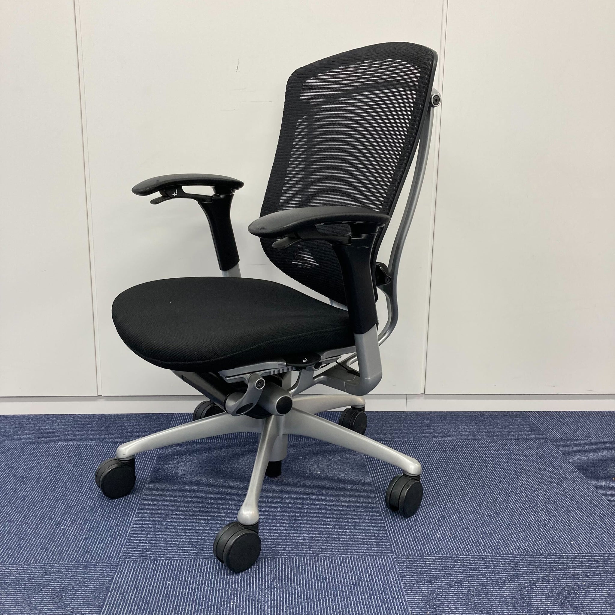 【中古 A(中古品)】SKIN CHAIR（スキンチェア）JP21ML　ホウトク 中古 A(中古品)】SKIN CHAIR（スキンチェア）JP21ML ホウトク 迫り