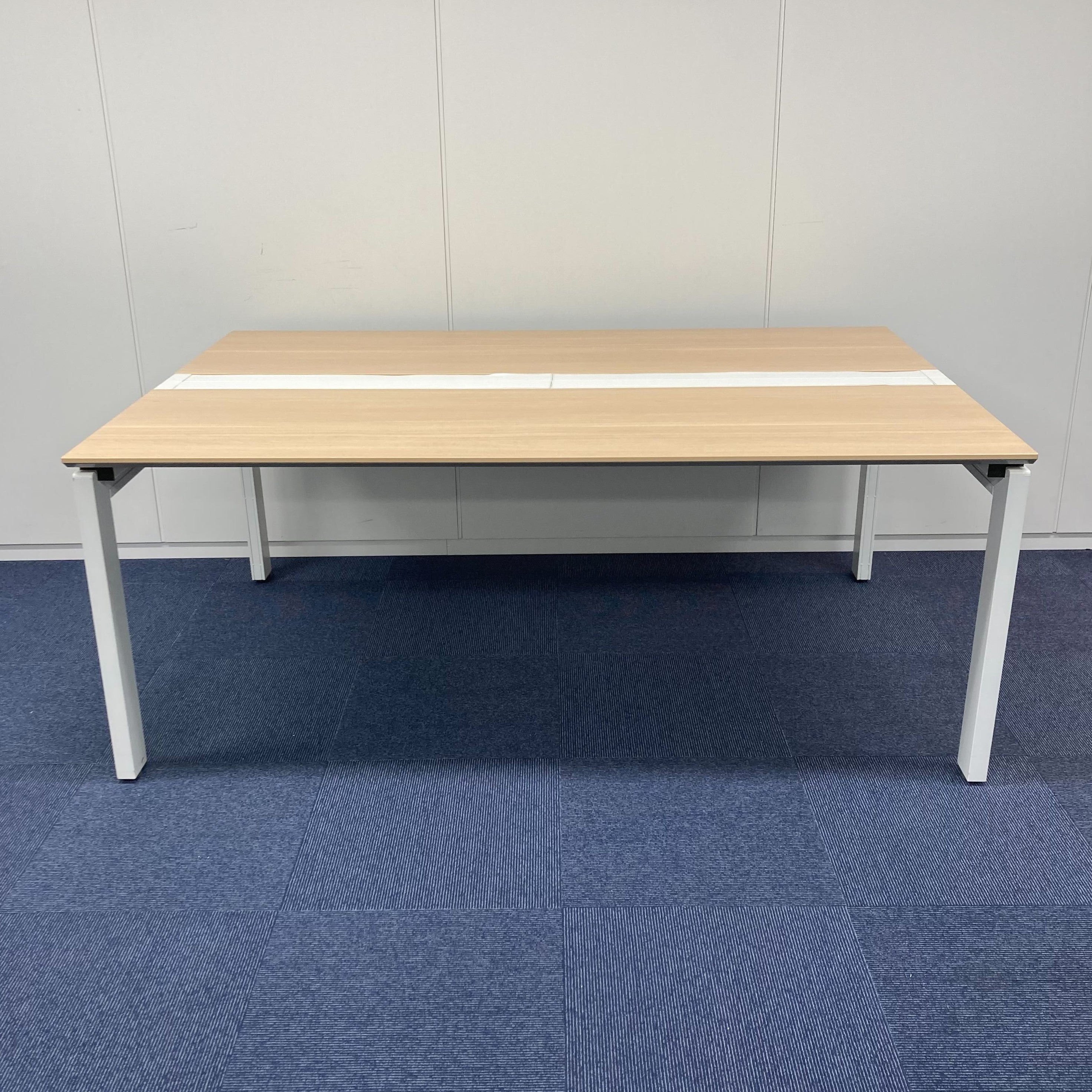 【中古S】Arcena(アルセナ) / 幅1800mm 奥行1200mm フリーアドレスデスク