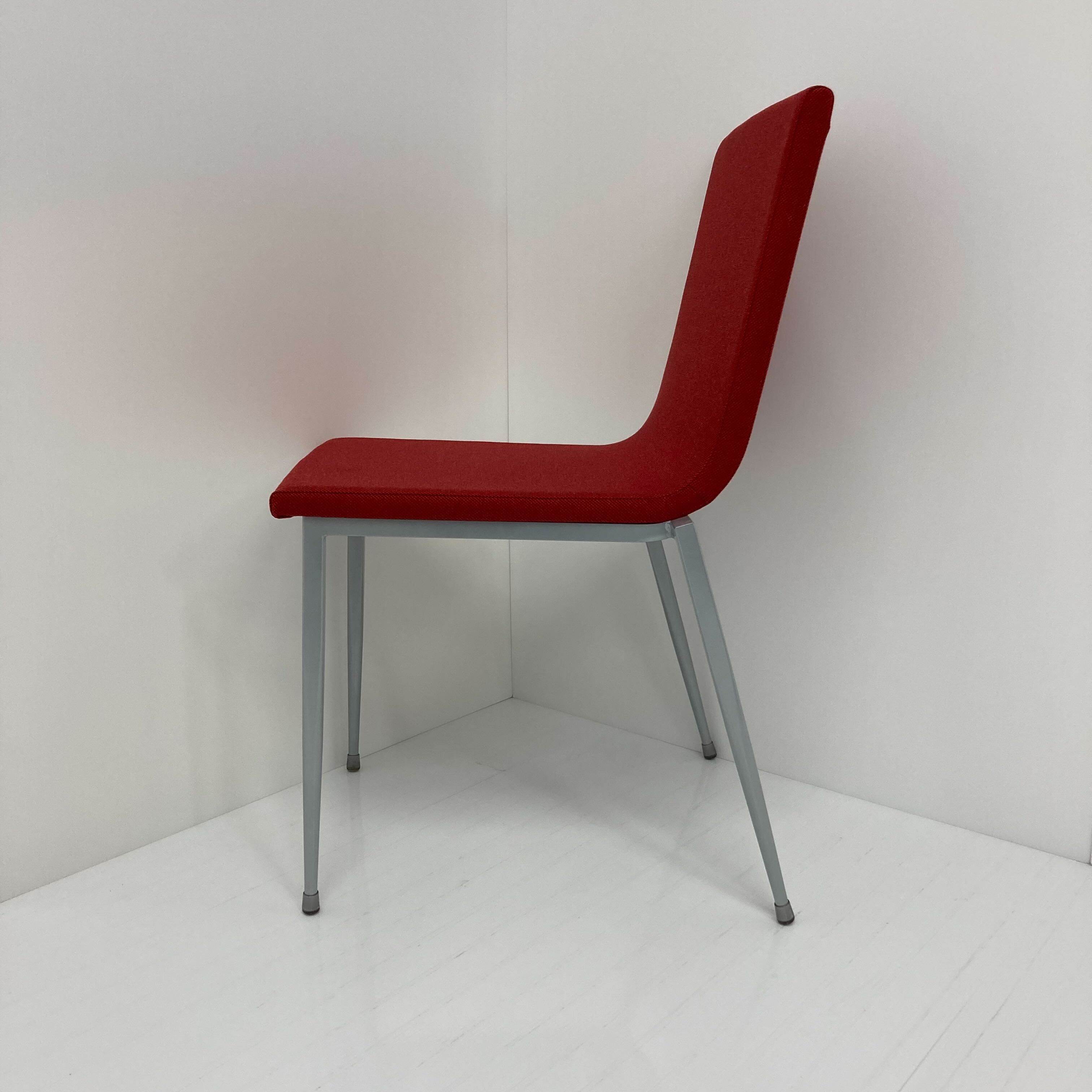 【中古S】Ricardo(リカルド)シリーズ　QUON（クオン）ミーティングチェア