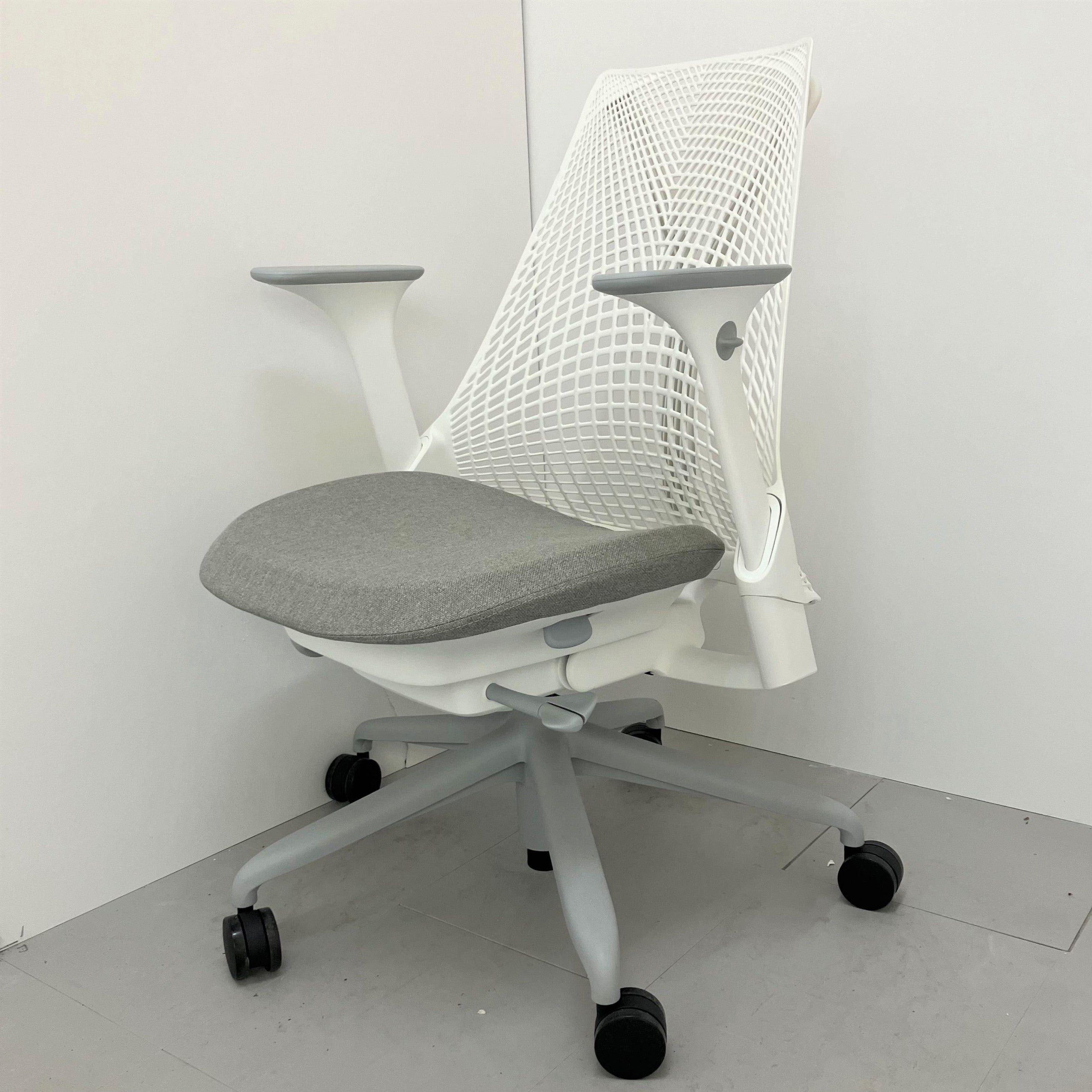 【中古S】SAYL Chair(セイルチェア) AS1YA23HAN265BB98631HA09【＊使用期間：2ヶ月程度＊】