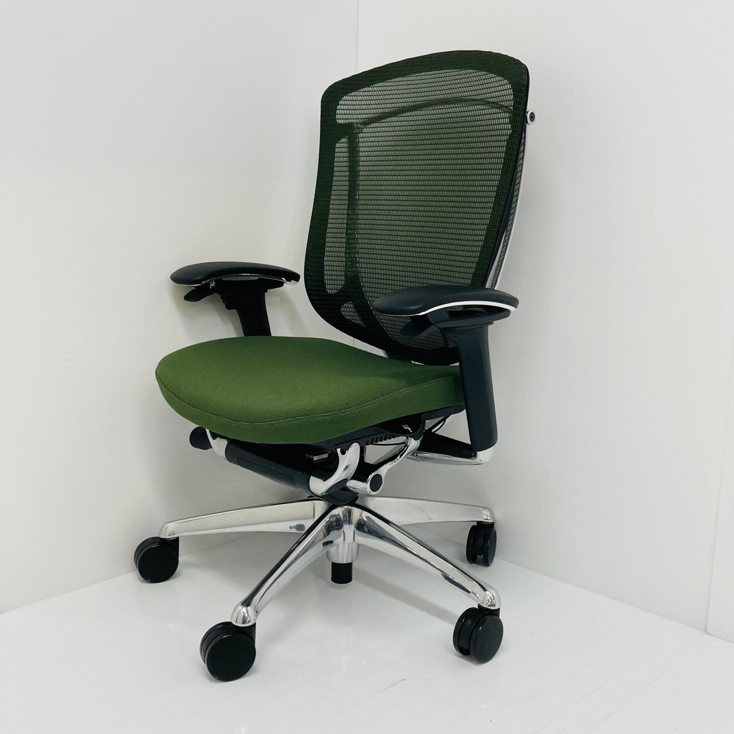 【中古S_2024年製】Contessa seconda(コンテッサセコンダ)CC83BR-FPD5（ランバーサポートなし）