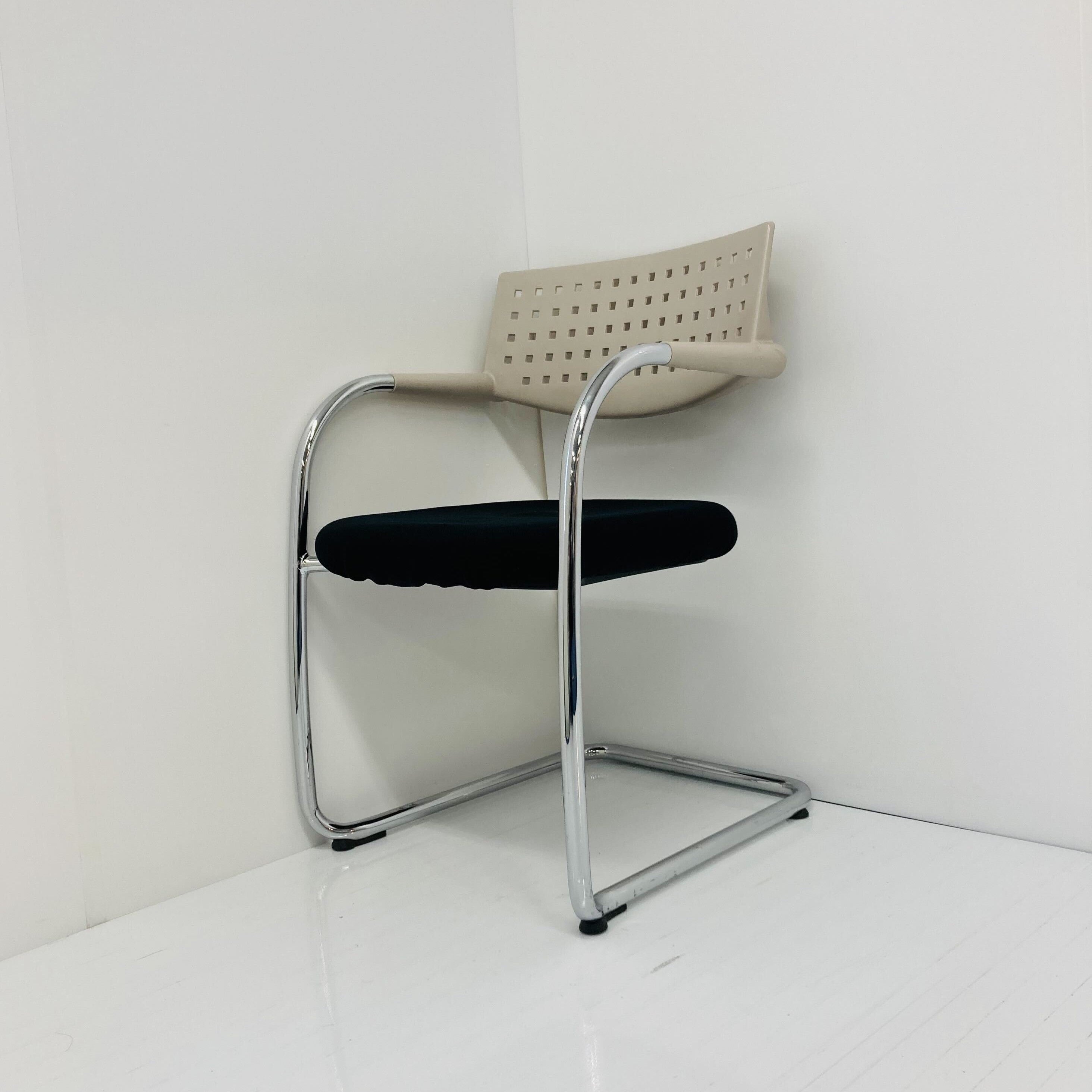 Vitra Visasoft カンチレバーチェア Vitra Visasoft / ヴィトラ ビザソフト ノンスタッキング