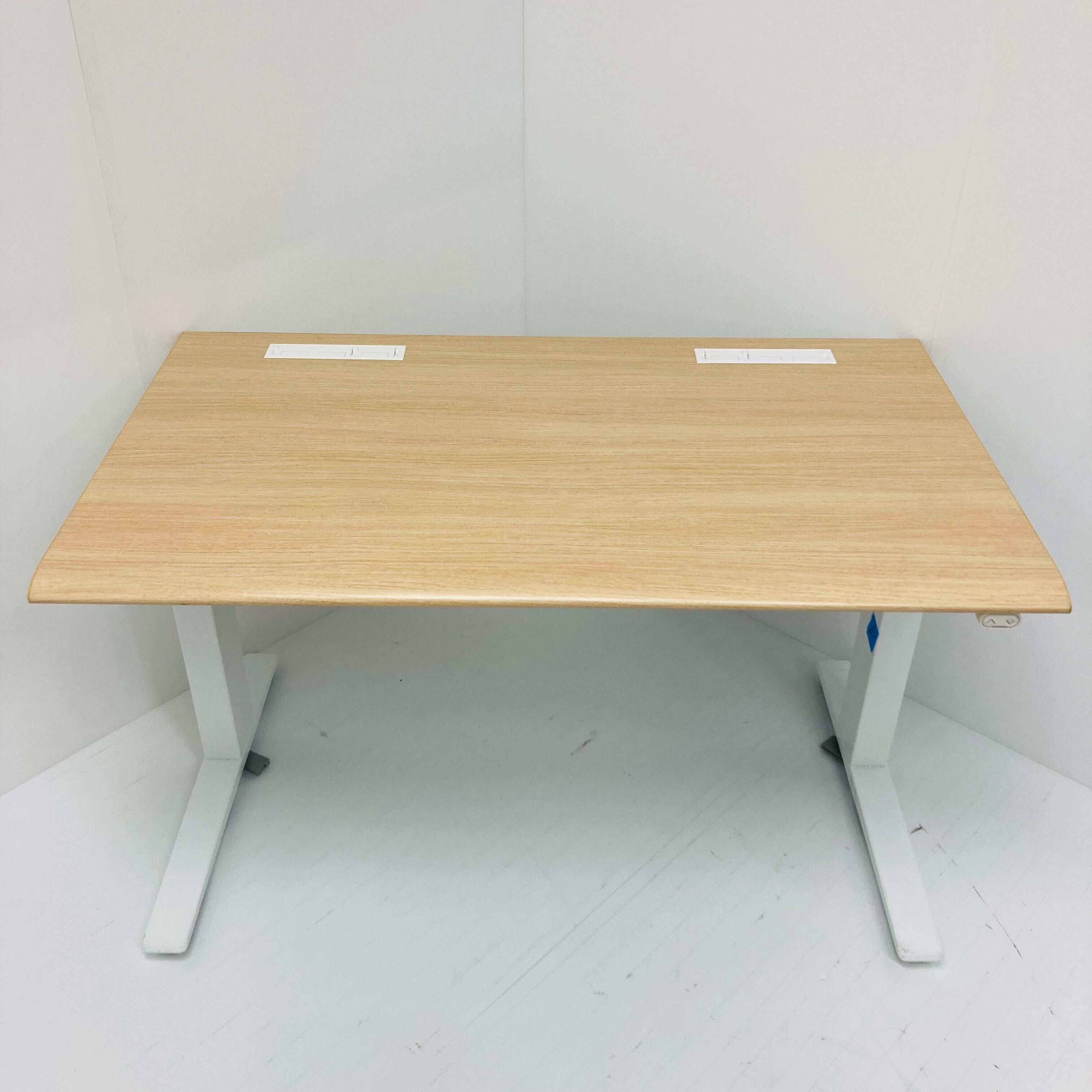 【中古A】Swift(スイフト) 電動昇降デスク / 幅1200mm