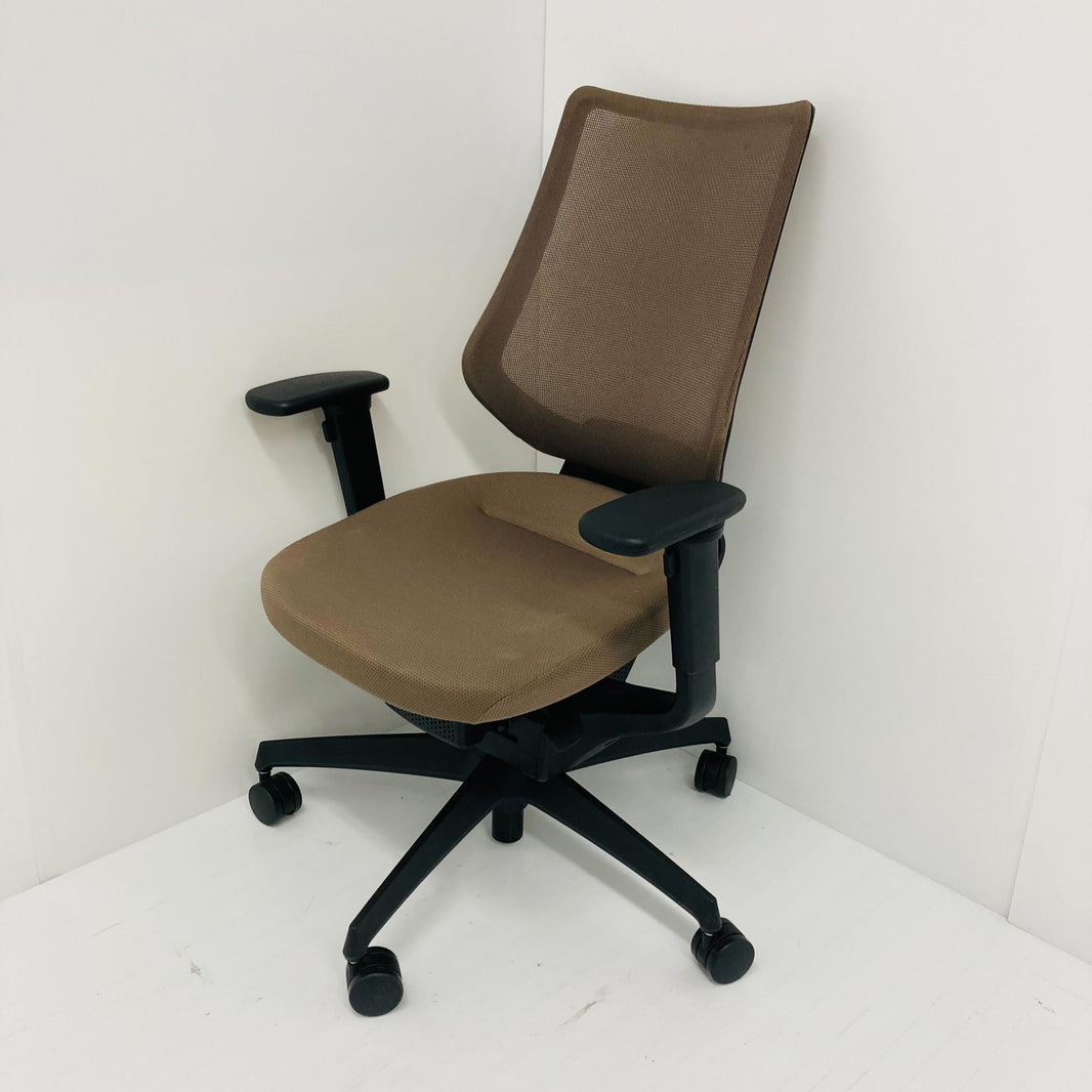 【中古S】ing(イング) CRS-G3402E6 / 可動肘・ダークグレージュ
