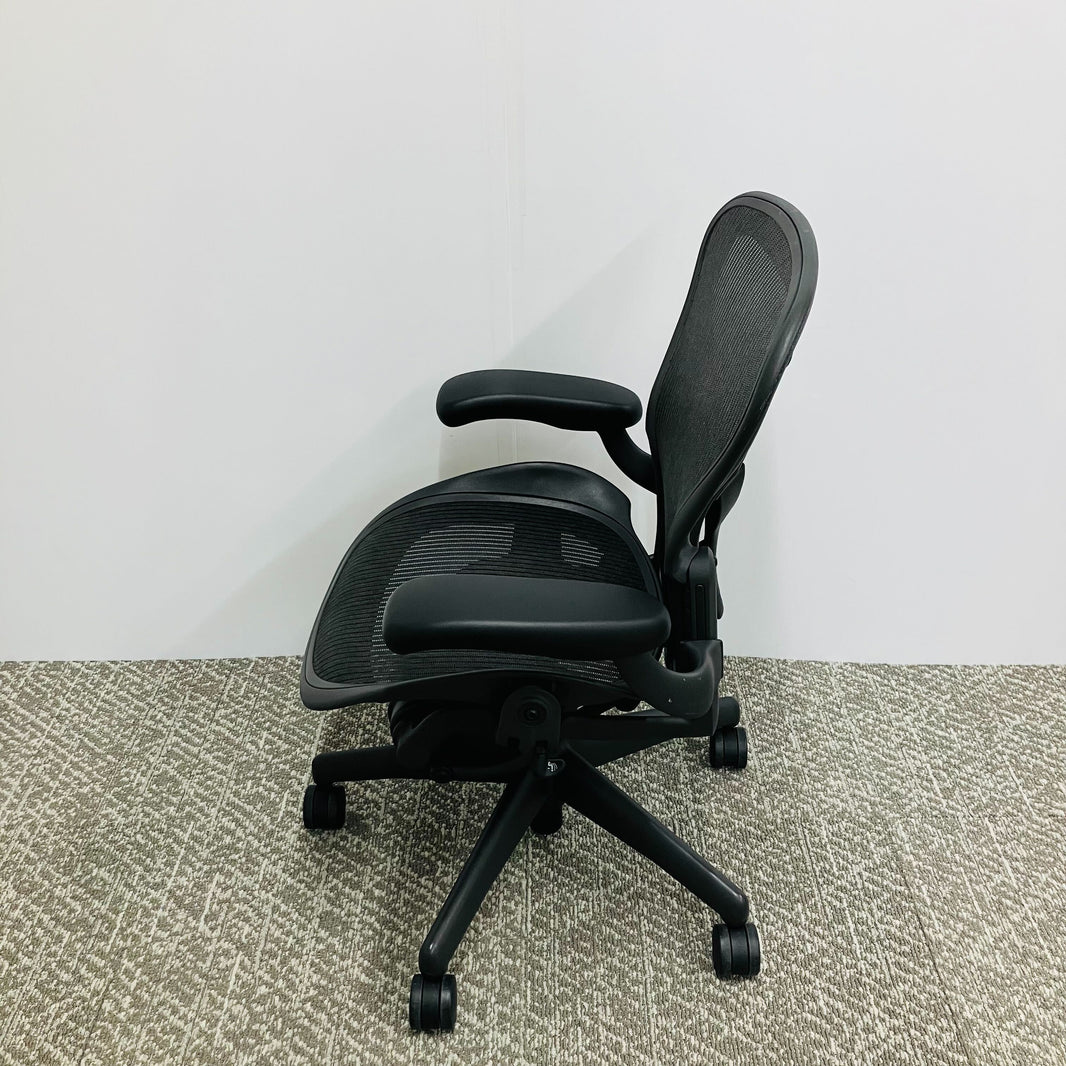 【中古A】Aeron Chair(アーロンチェア)クラシック AE112PWAPJG1BBBK3D01