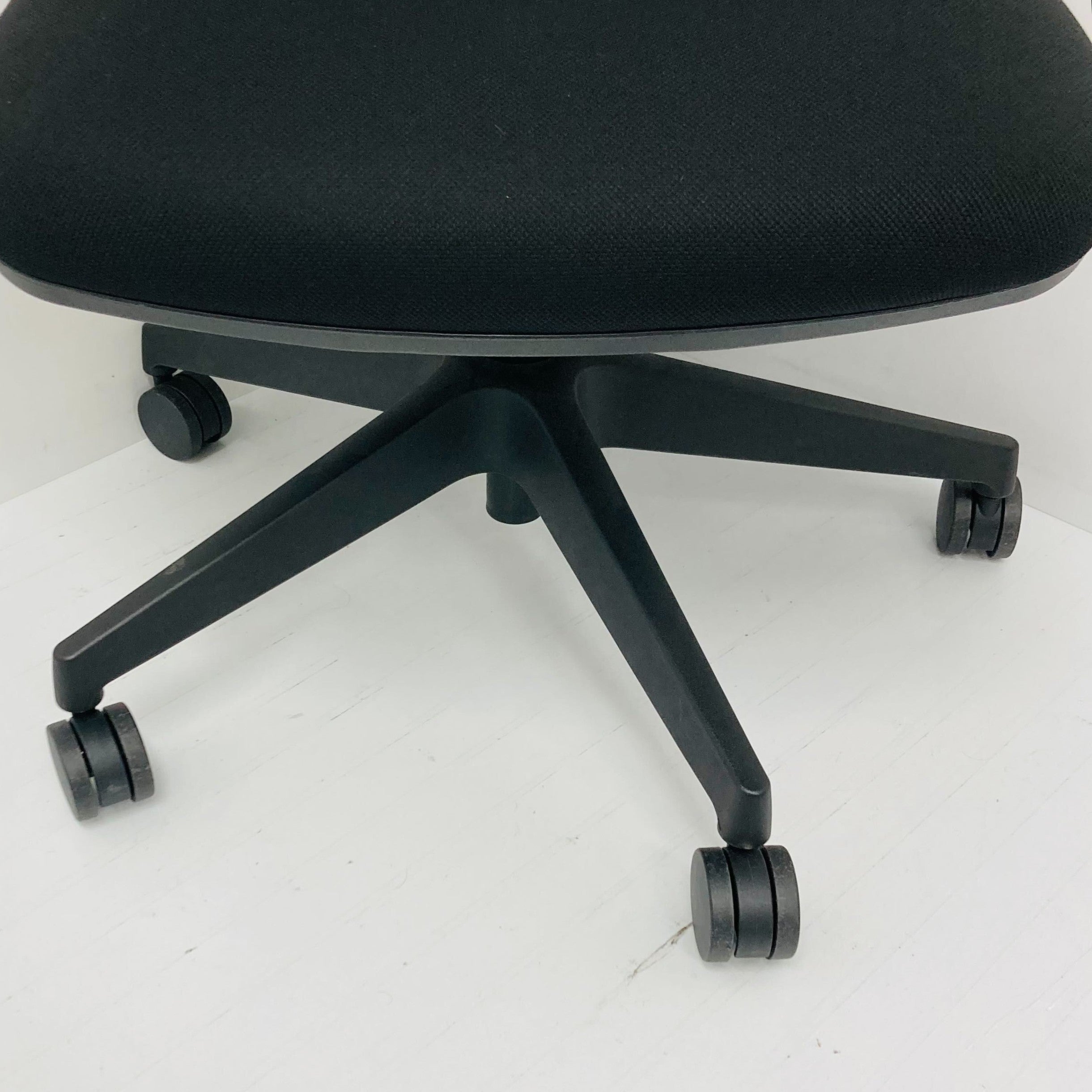 【中古S_2023年製】ENTRY(エントリー) CR-BK9000BKD-WN（肘なし）