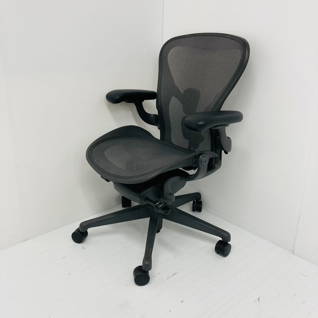 【中古A】Aeron Chair(アーロンチェア) AER1B23DW ALPG1G1G1BBBK23103