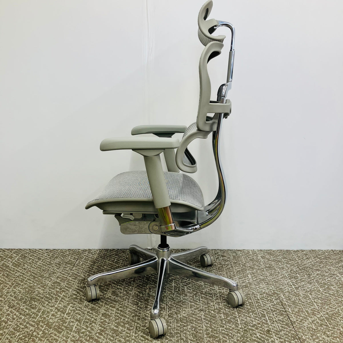 【中古S_2024年製】Ergohuman PRO2(エルゴヒューマン プロ2) EHP2-HAM-WH(GYframe)