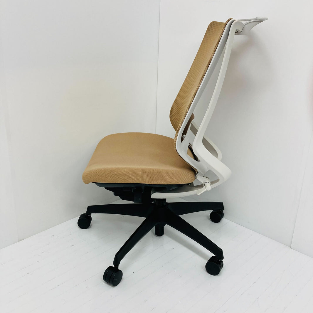 【中古S】Duora(デュオラ) CRS-G3000E1 / ベージュ＊ハンガー付き＊