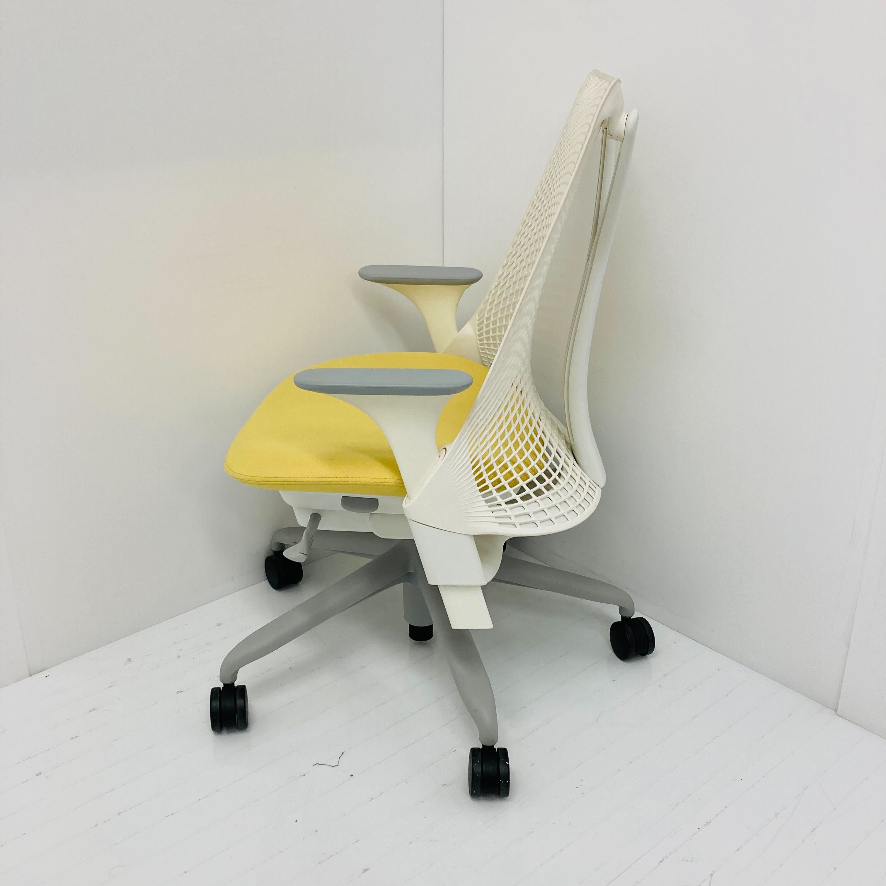ハーマンミラー ミラ2チェア中古 中古】ミラ2 Herman Miller/ハーマンミラー 肘付ハイバック