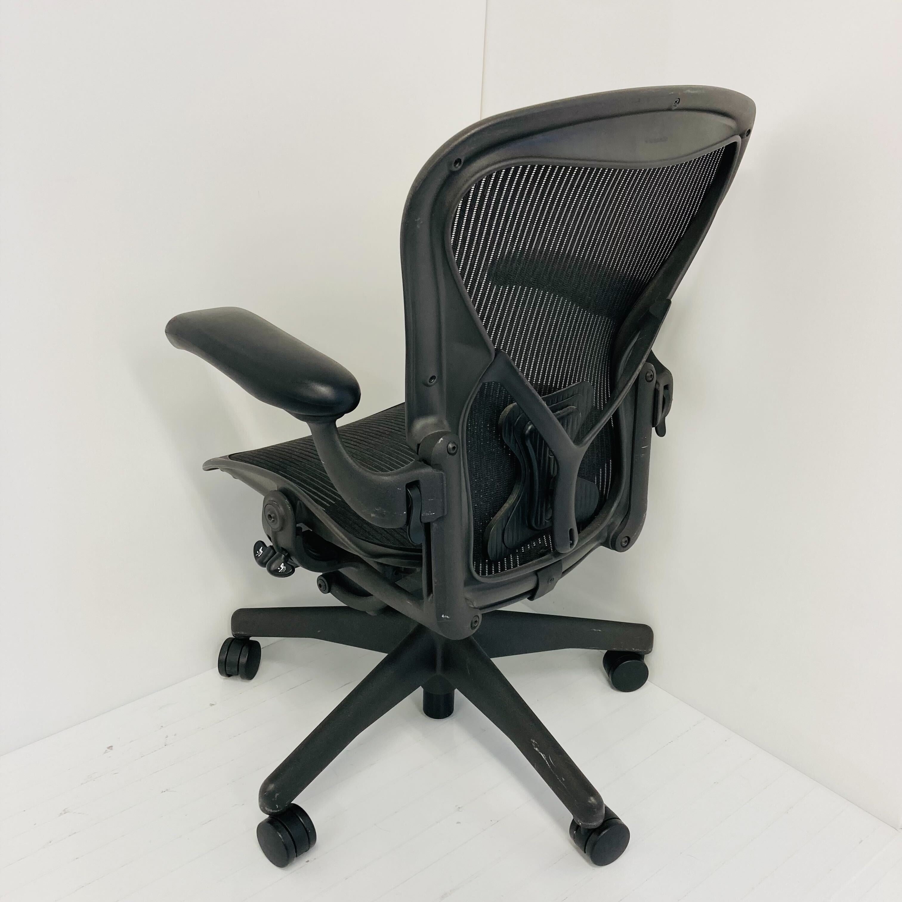 中古A】Aeron Chair(アーロンチェア)クラシック AE123AWBPJG1BBBK3D01
