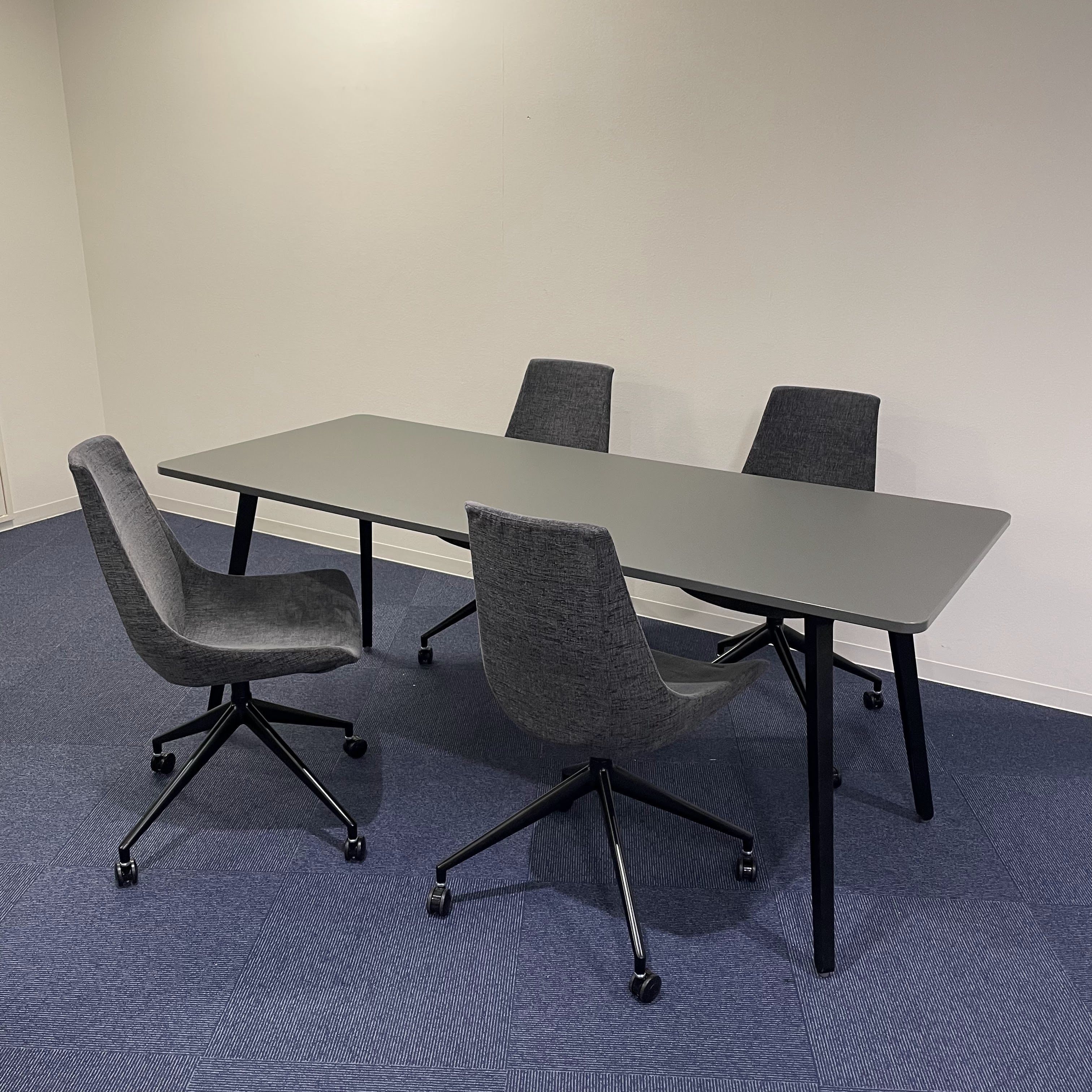 【4人用会議室セット】W1800テーブル＋チェア4脚