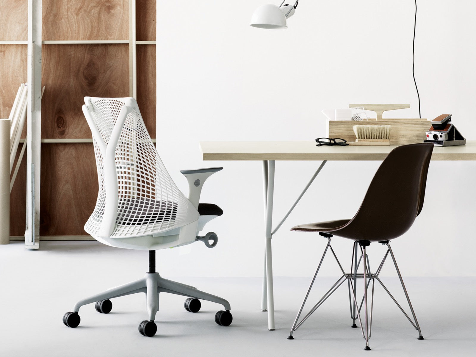 ハーマンミラー Herman Miller フットピロー 本革 フットピロー｜ハーマンミラーストア