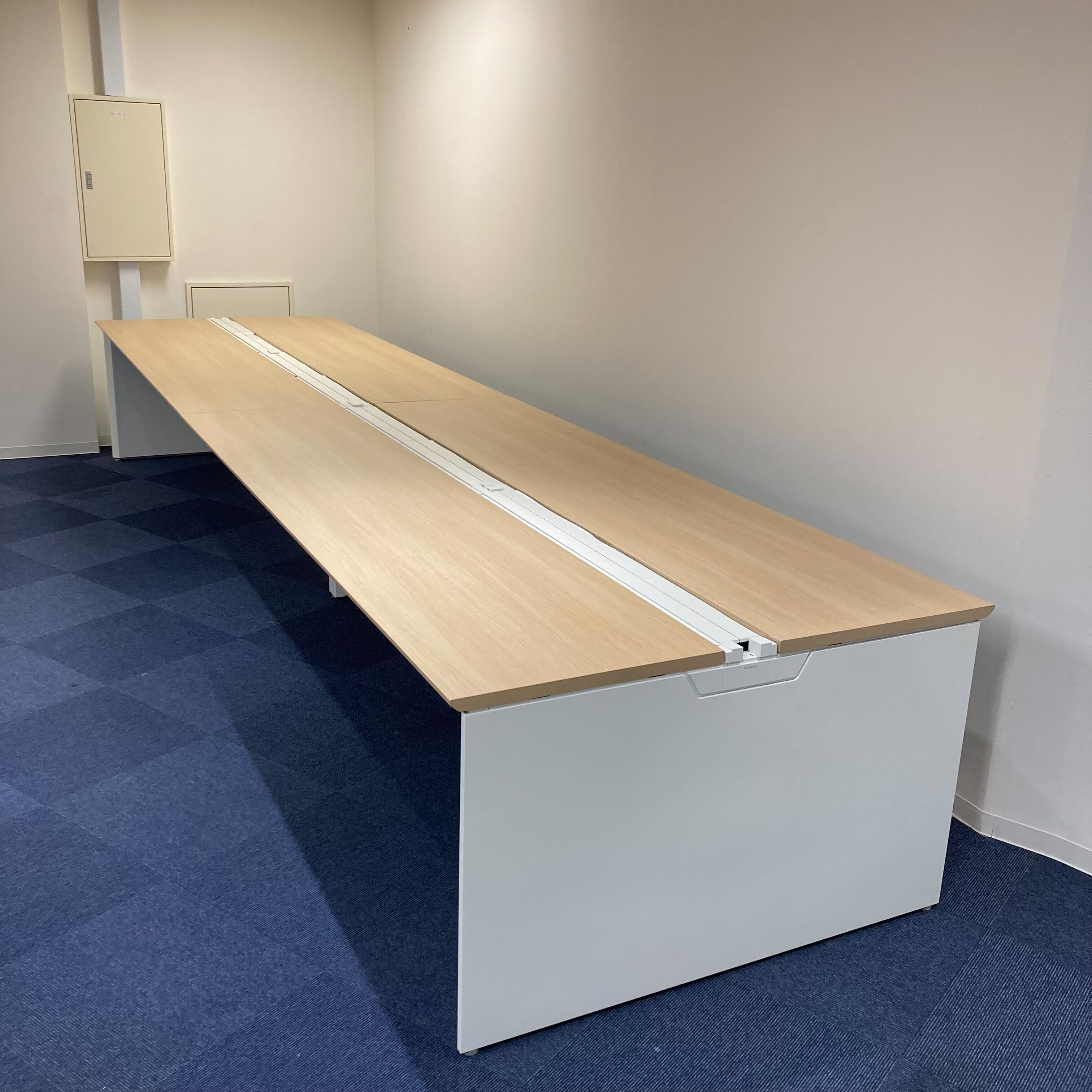 【中古S_2024年製】Pro Unit Freeway(プロユニット フリーウェイ) / 幅4800mm 奥行1200mm フリーアドレスデスク