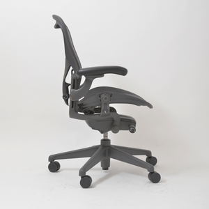 【中古 S(美品)】Aeron Chair(アーロンチェア) AER1B23DW ALPG1G1G1BBBK23103【＊使用期間：3ヶ月程度＊】