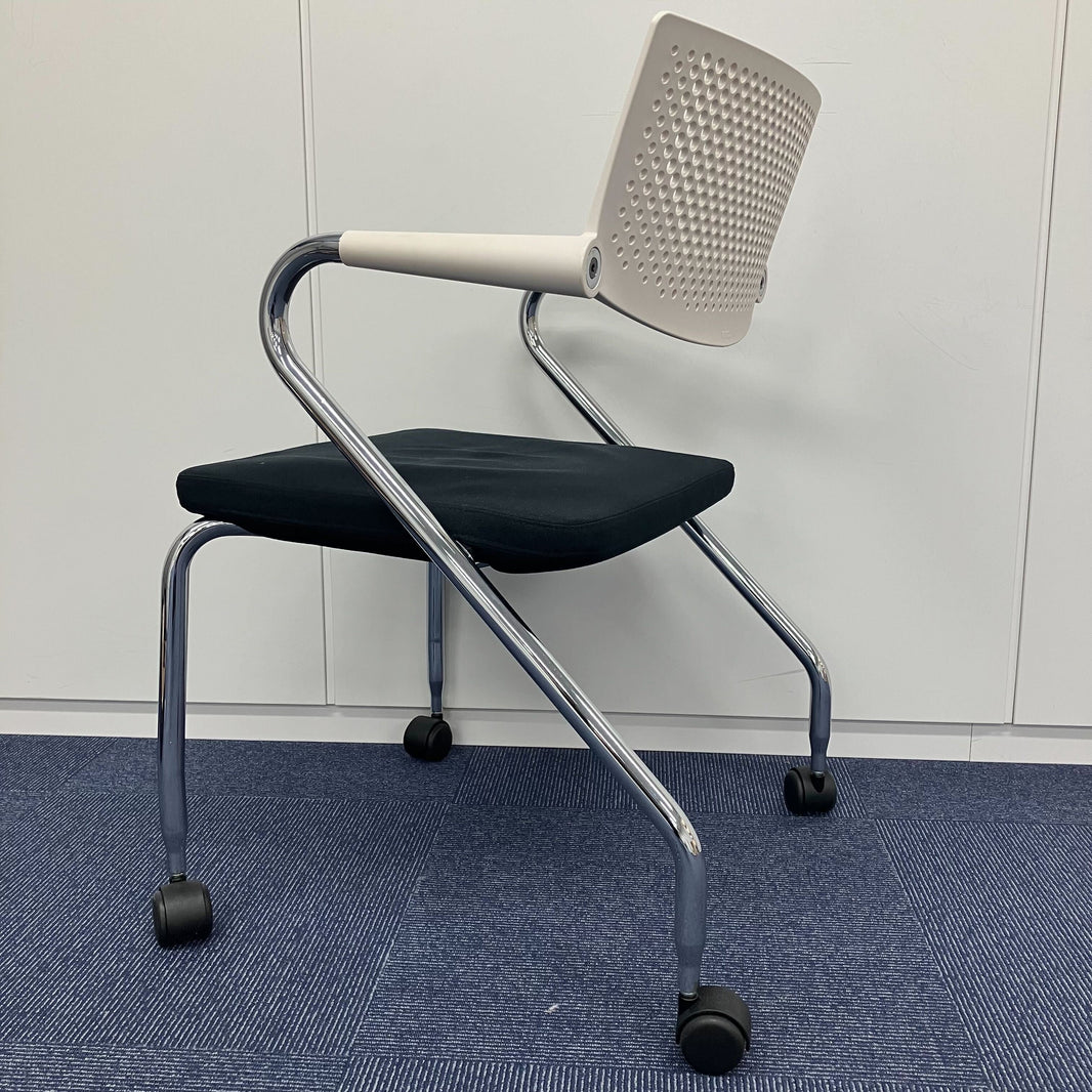 【中古S】Visaroll 2(ビザロール2)　ミーティングチェア / ホワイト×ブラック