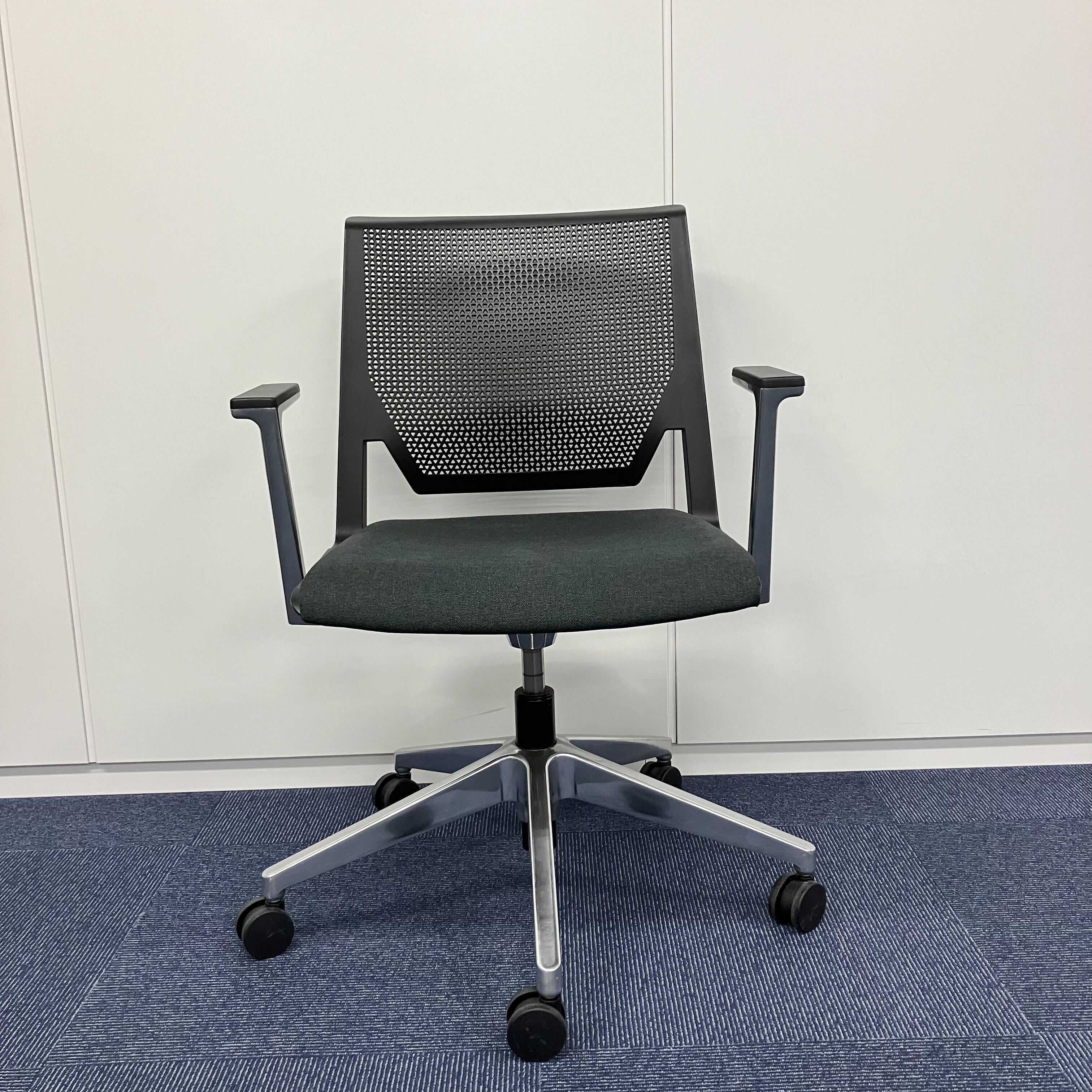 【中古 A(中古品)】ヘイワース Very Conference(ベリーカンファレンス）WA9315340493 中古 S(美品)】WA9315340493｜ヘイワース Very Conference