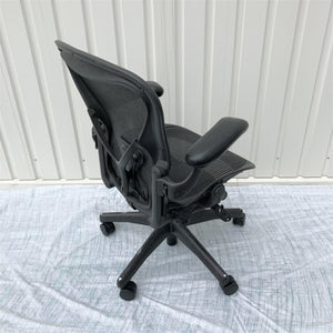 【中古 B(訳あり品)】Aeron Chair クラシック（アーロンチェア クラシック）ポスチャーフィット フル装備
